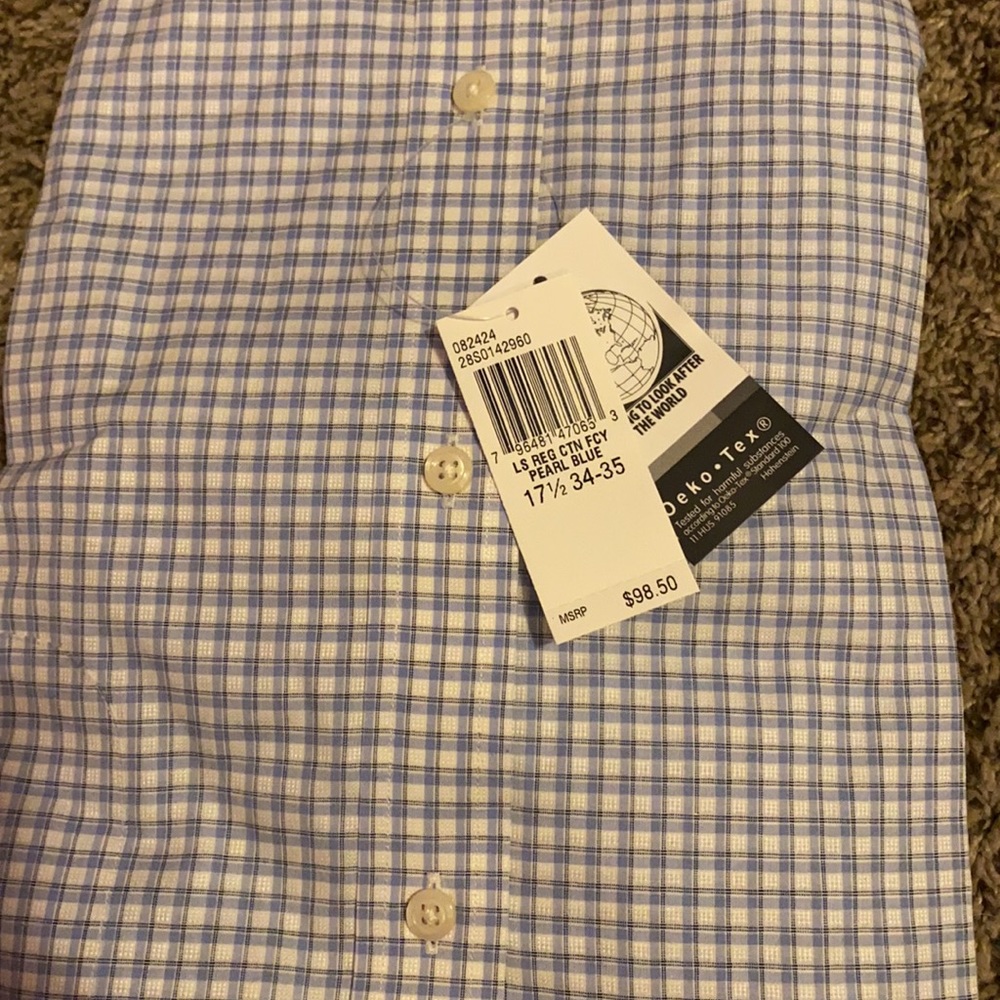 Button up - Picture 3 of 3